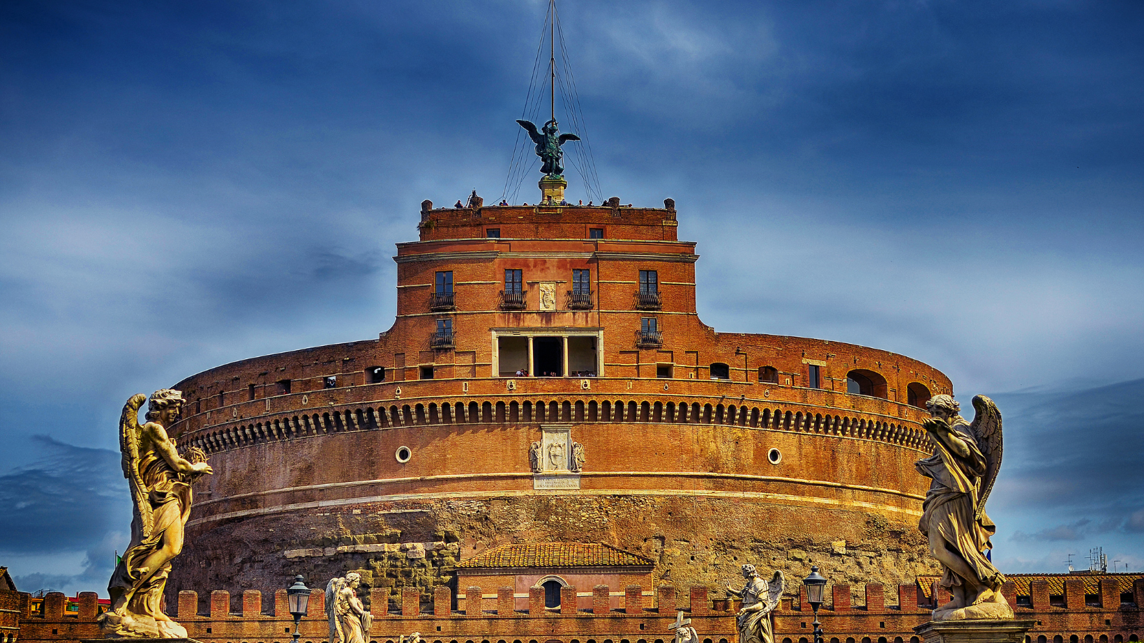 the top of Castel Sant’Angelo at night