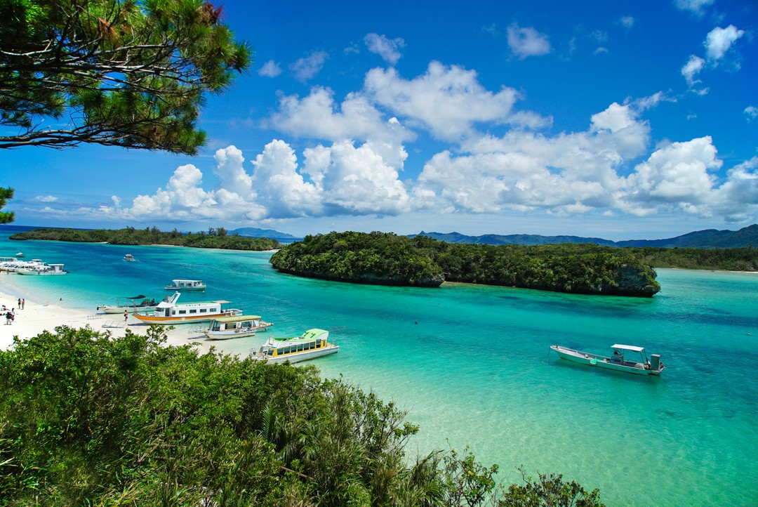 Kabira Bay: Ishigaki Island, Okinawa