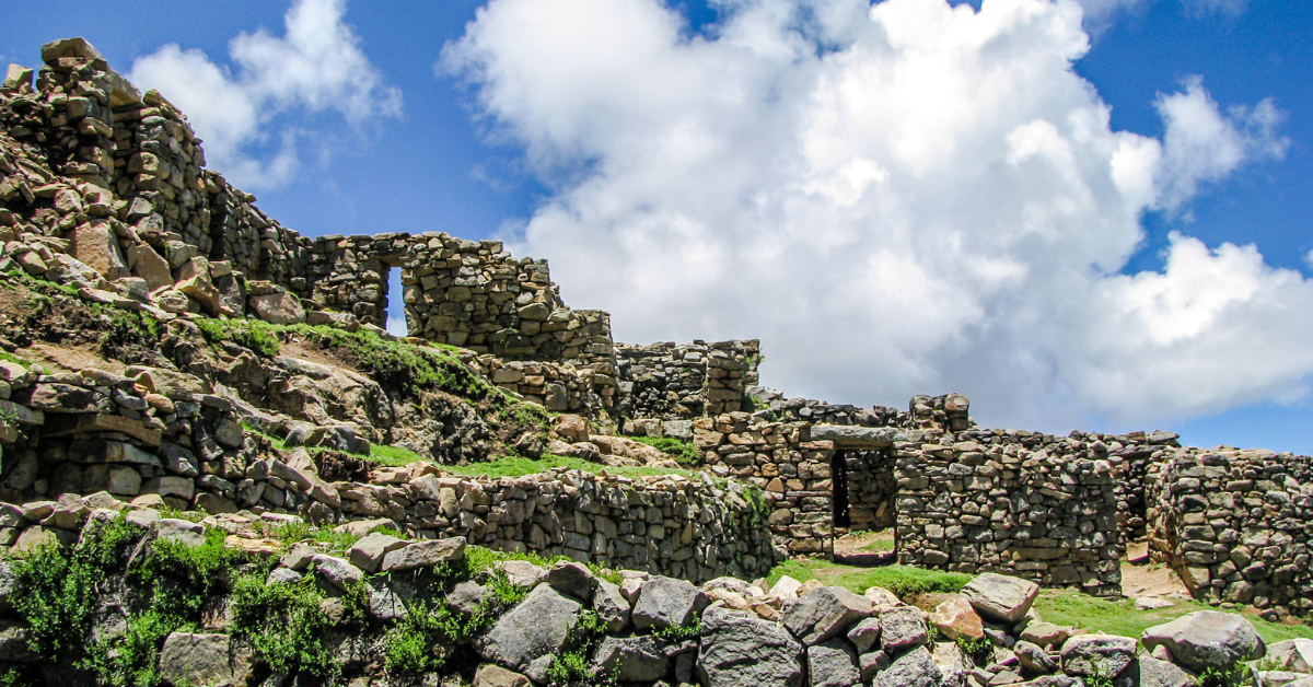 Chincana labyrinth - Lake Titicaca Travel Guide