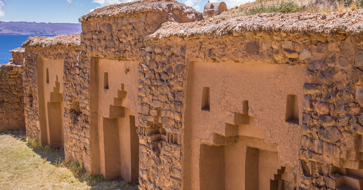 Lake Titicaca Travel Guide - Inak Uyu temple