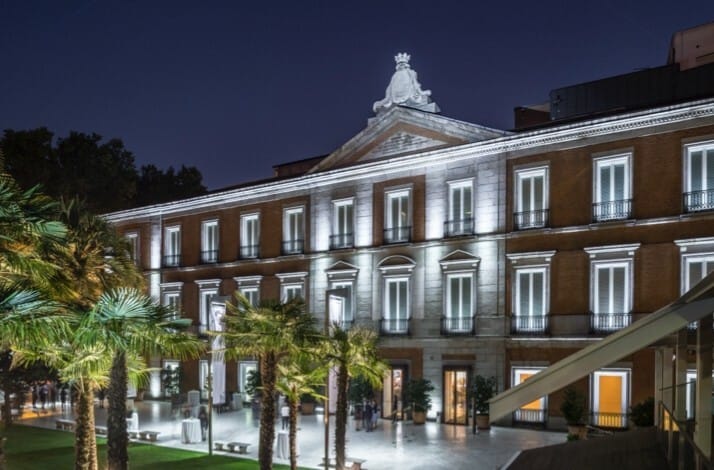  Thyssen-Bornemisza Museum At Night