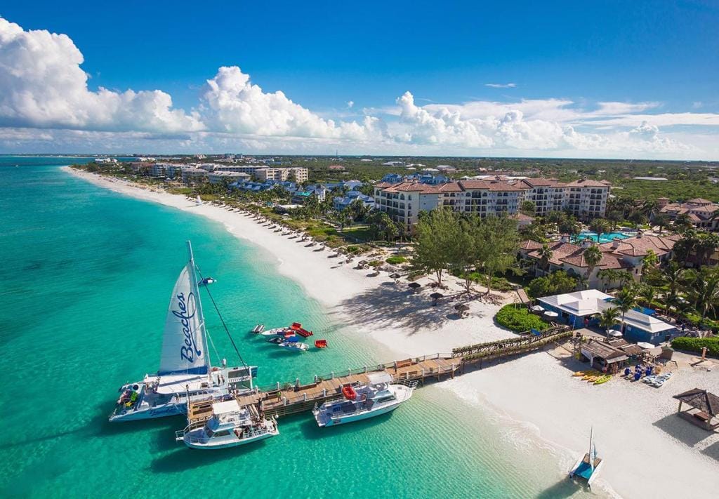 Cheap flights to Turks and Caicos - $300's 🔥