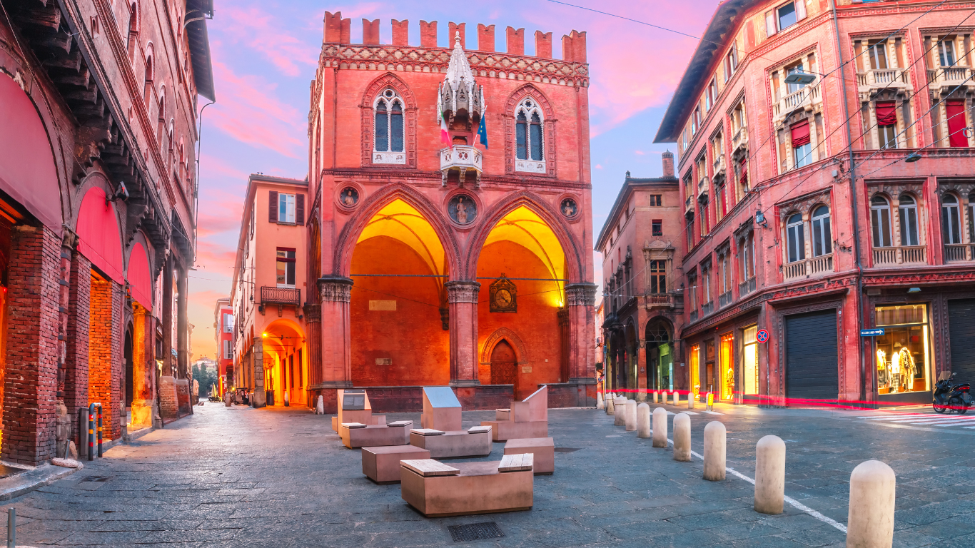 Cheap Flights To Bologna, Italy - $400's-$500's 🔥